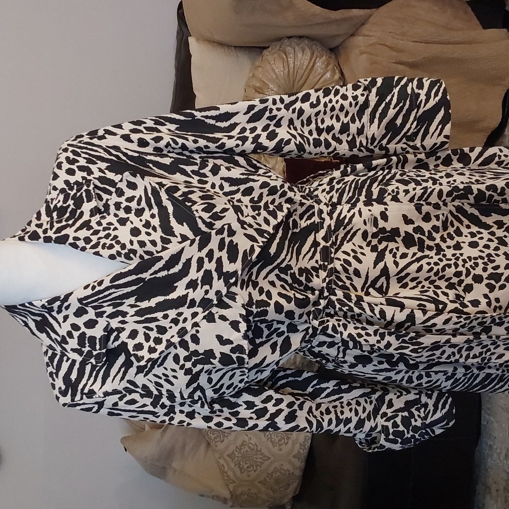 Designer Sergio Hudson animal print double breasted trench coat size small
